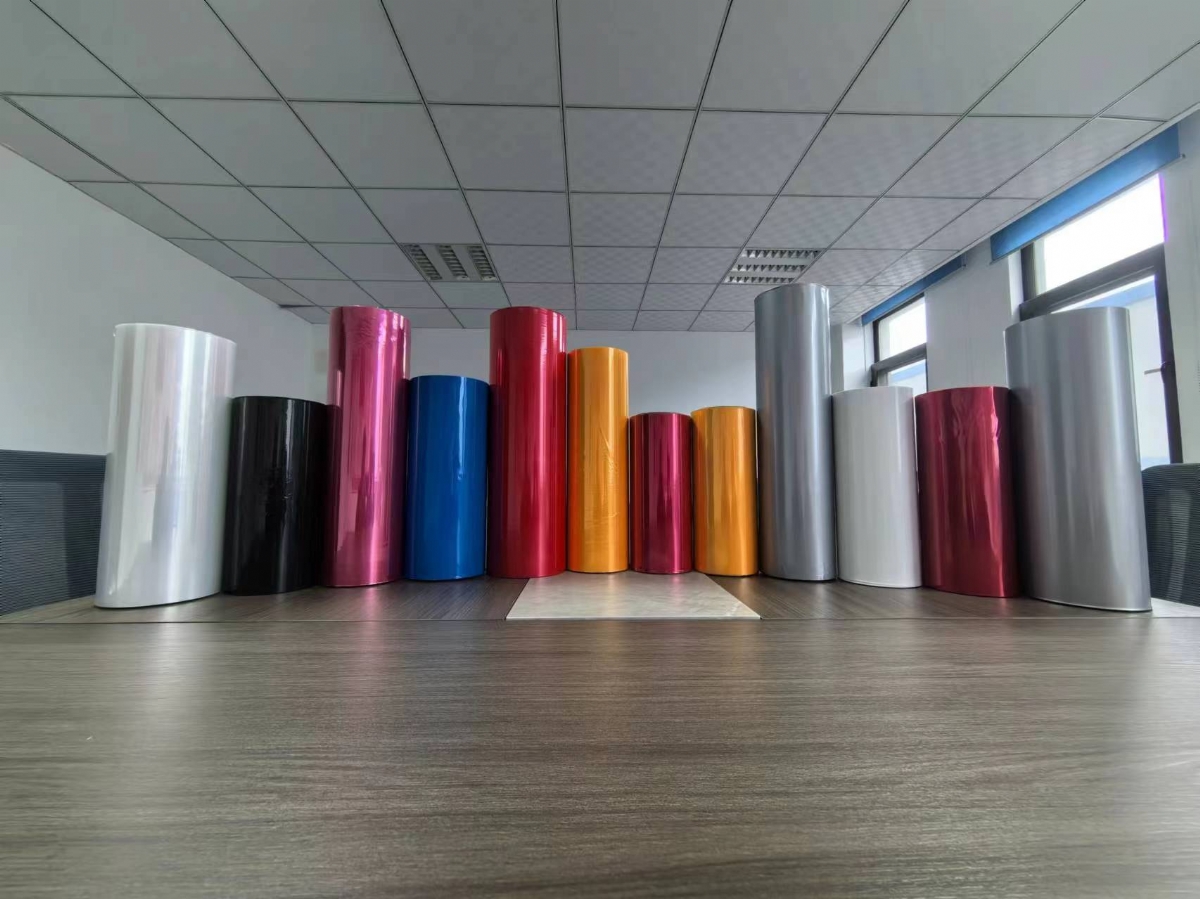 食品包裝時(shí)如何使用彩色POF收縮膜